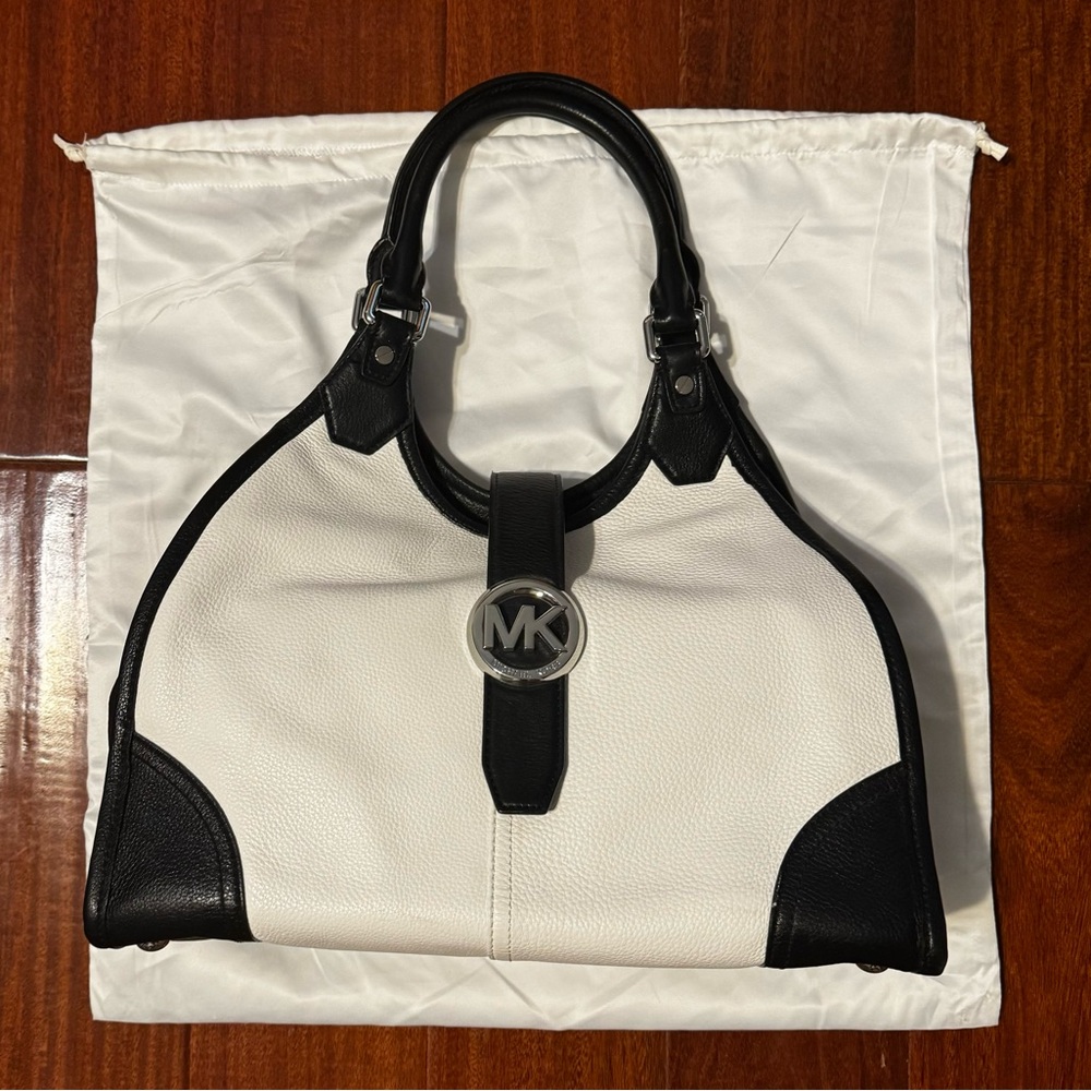 Black and white Michael Kors Purse